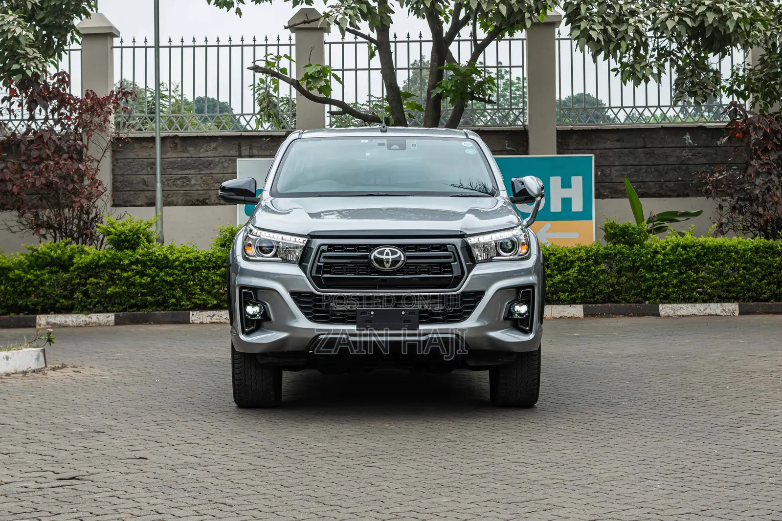 Toyota Hilux 2.4 Diesel 2020 Silver