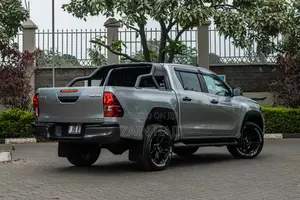 Toyota Hilux 2.4 Diesel 2020 Silver