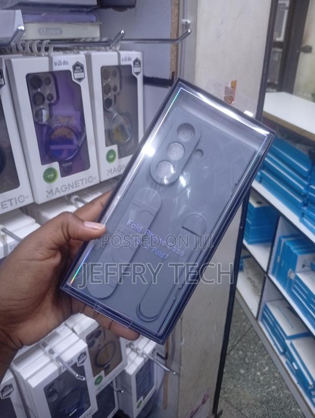 Dark Gray Protective Case in Packaging Fold Phone Case for Z Fold7 - thumbnail 2