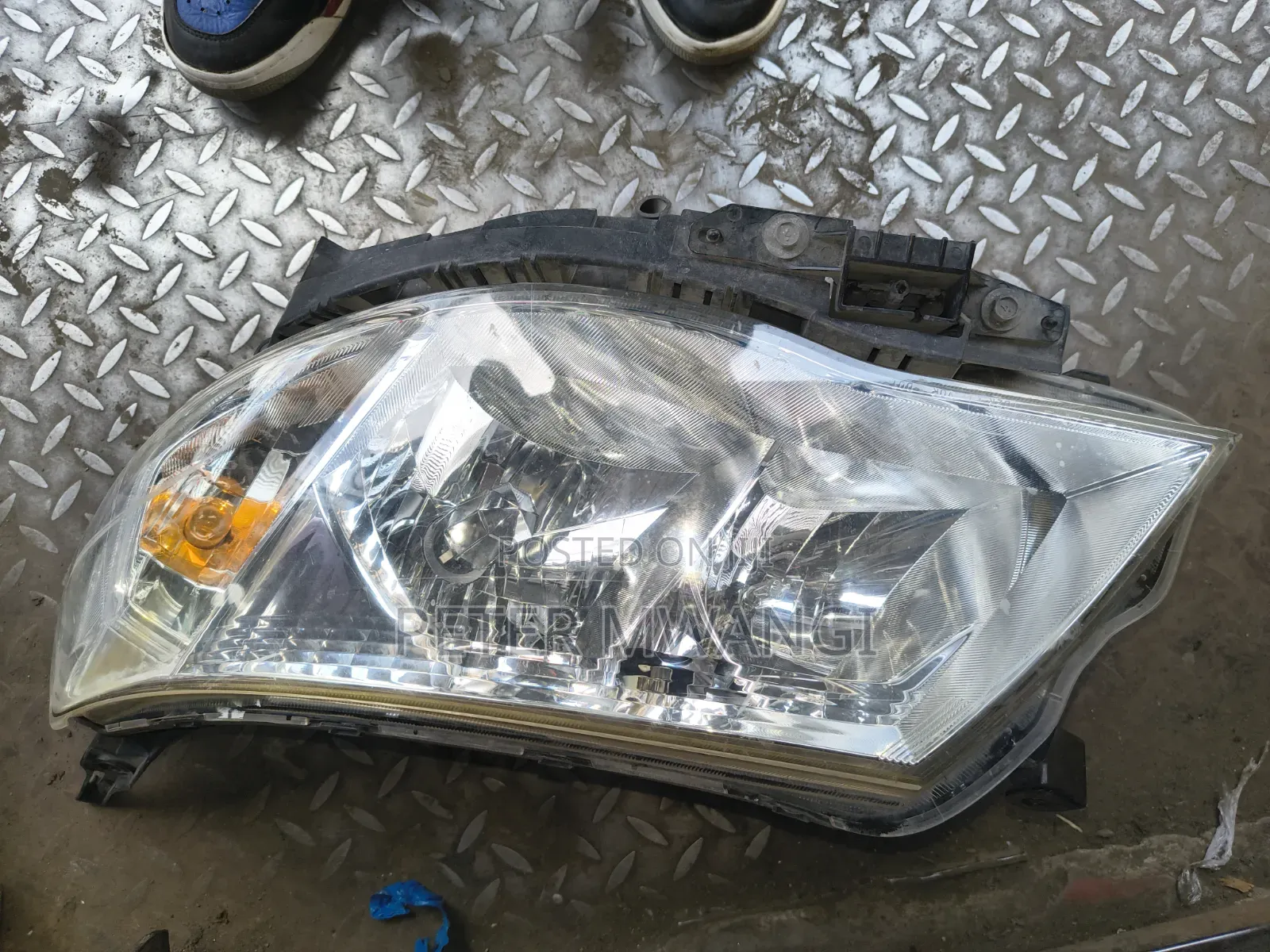 Subaru Sh5 Headlight