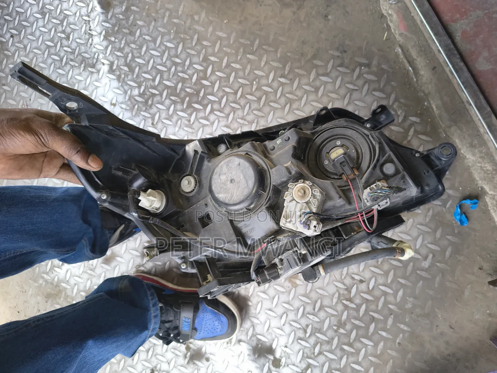 Subaru Sh5 Headlight