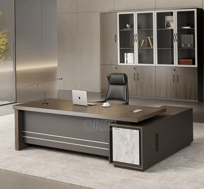 Office Desk : 1.6M Corporate Office Manager Desk