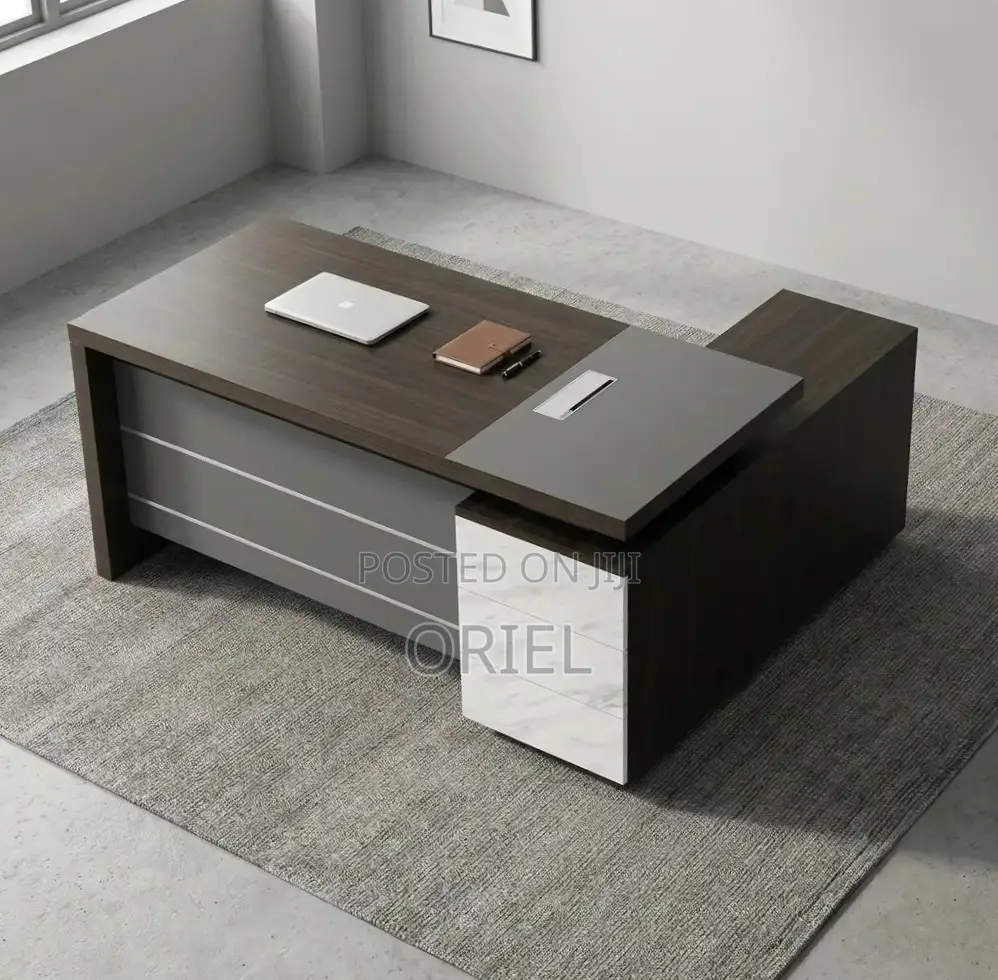 Office Desk : 1.6M Corporate Office Manager Desk