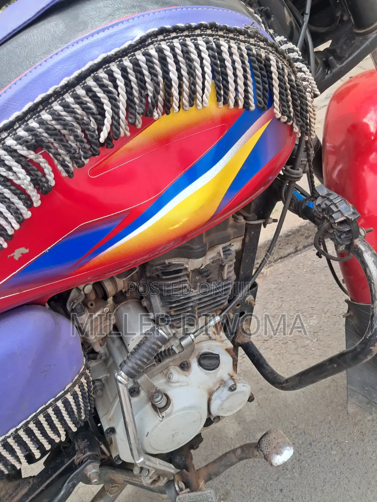 Bajaj Boxer 150 UG 2023 Red