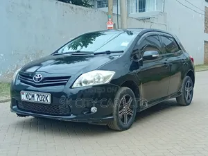 Toyota Auris 2010 Black