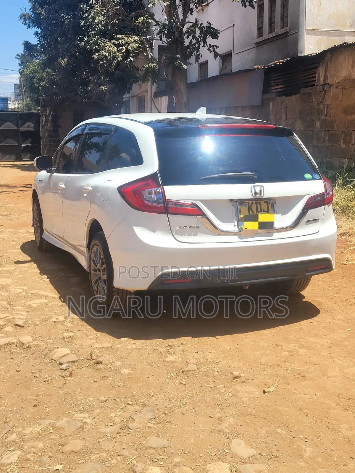 Honda Jade 2015 White