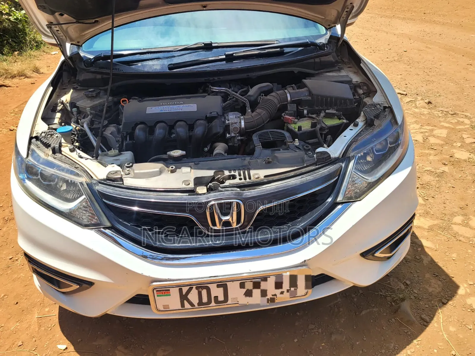 Honda Jade 2015 White