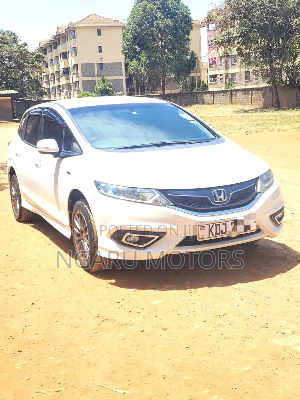 Honda Jade 2015 White