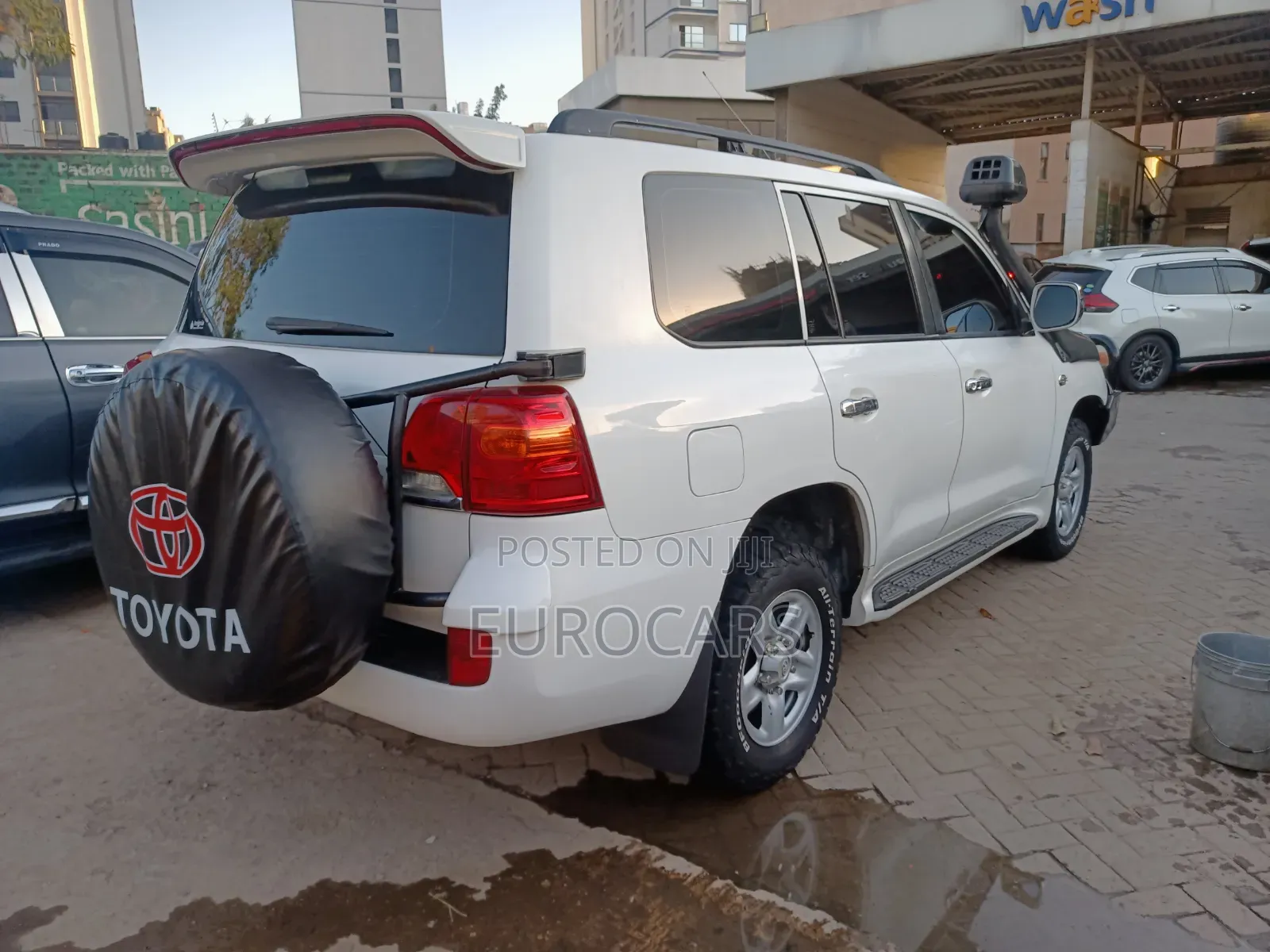Toyota Land Cruiser 2014 White