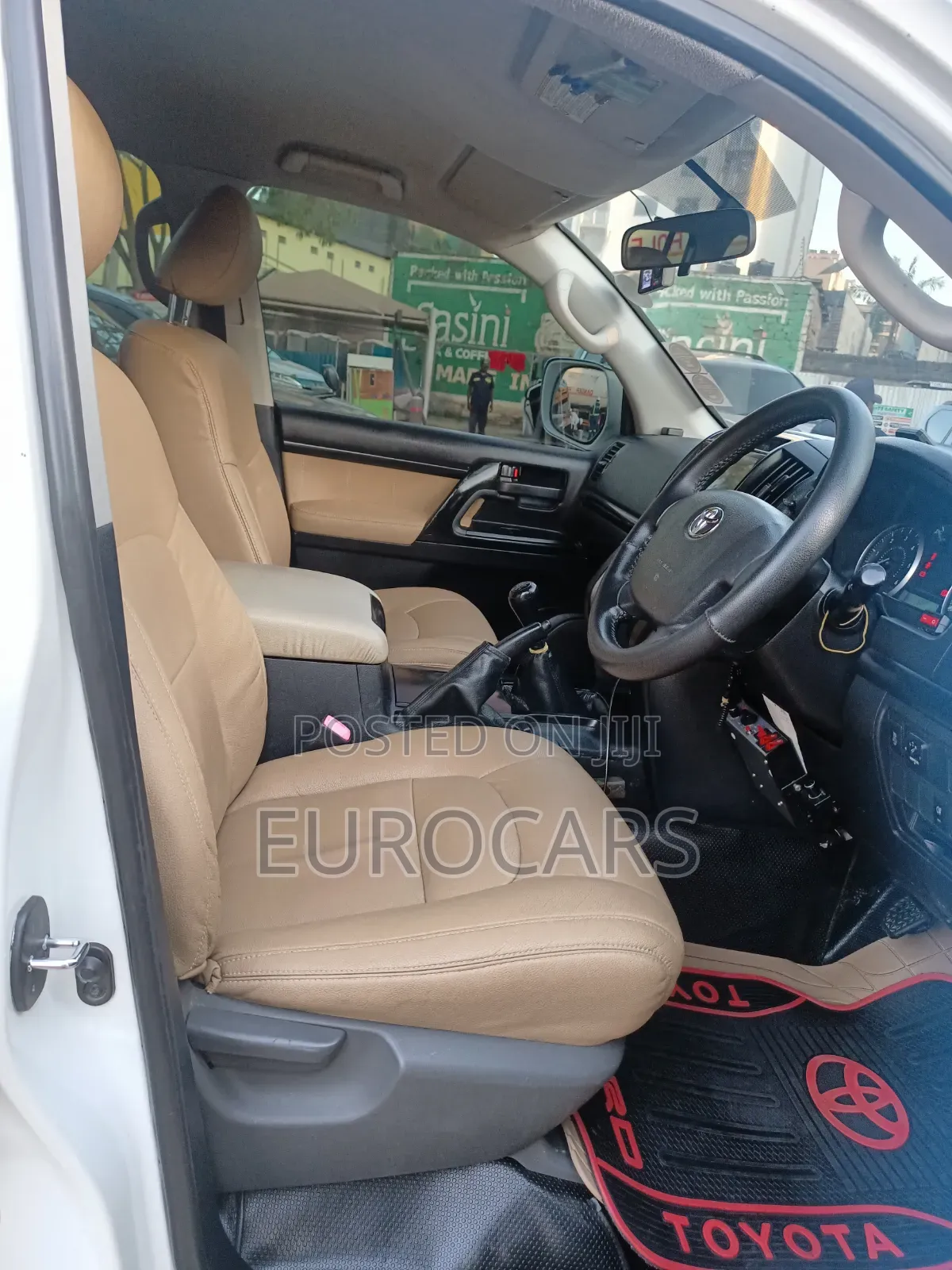 Toyota Land Cruiser 2014 White