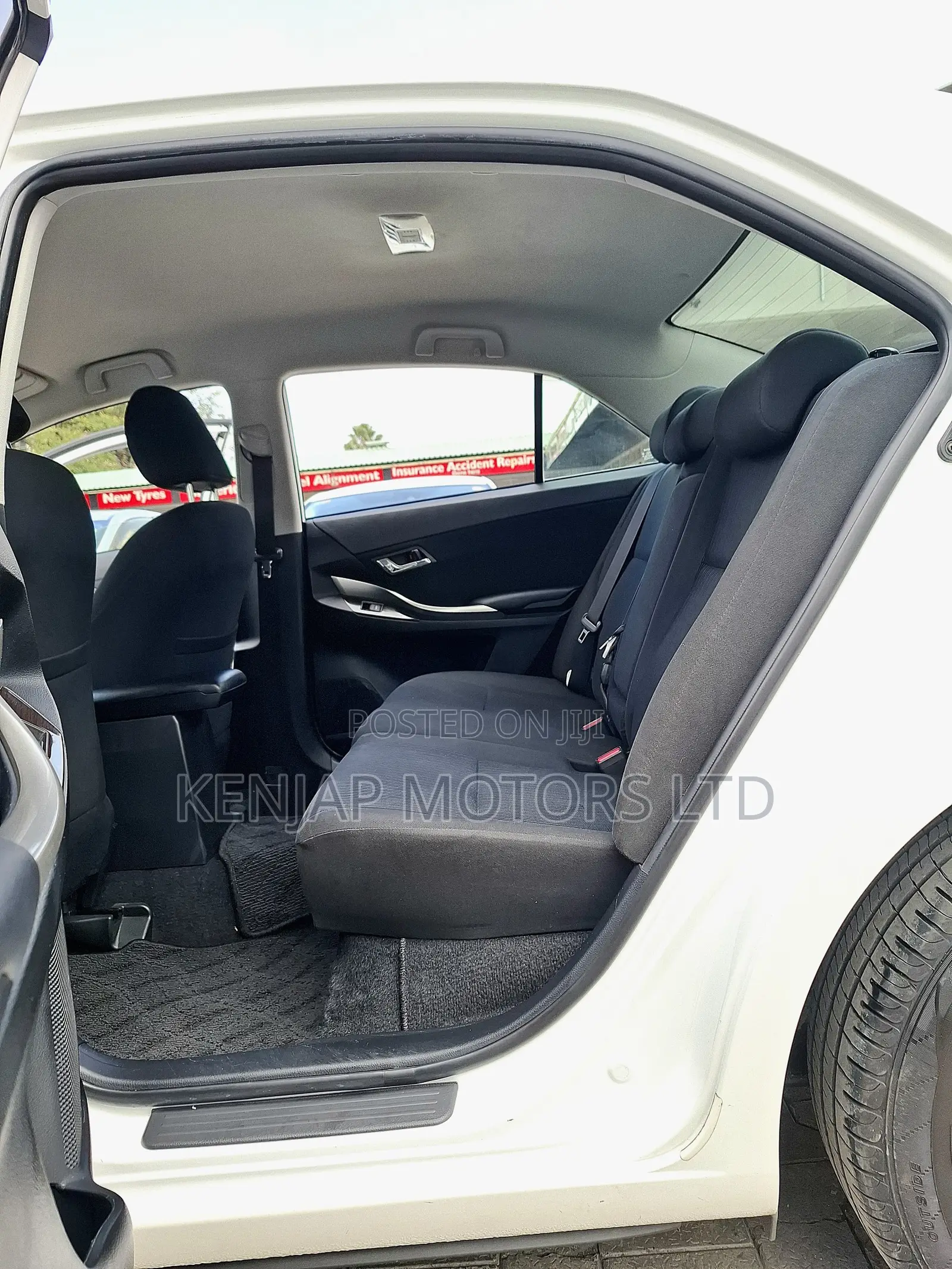 Toyota Premio 1.8 FWD 2019 White
