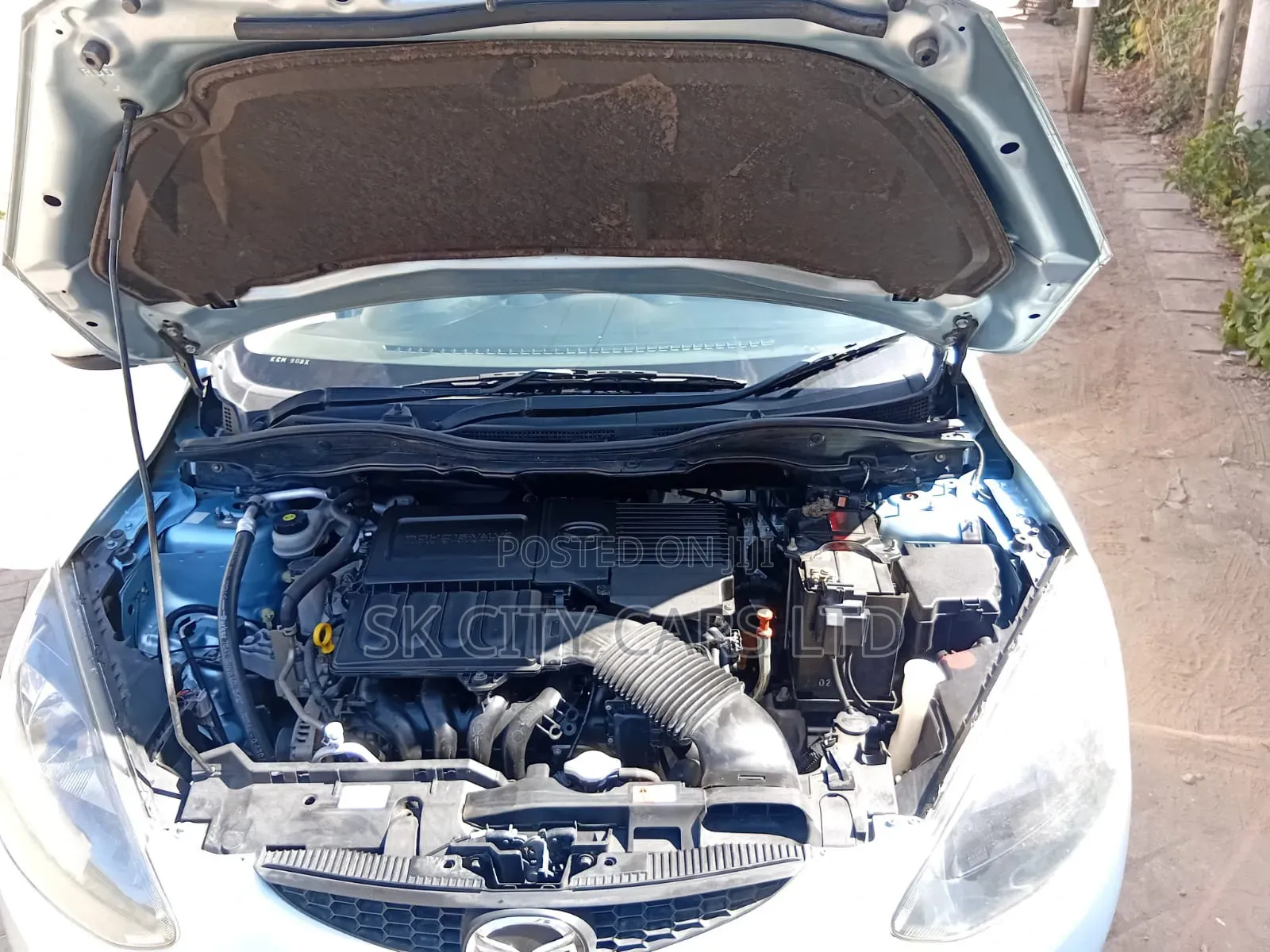 Mazda Demio 2010 Blue