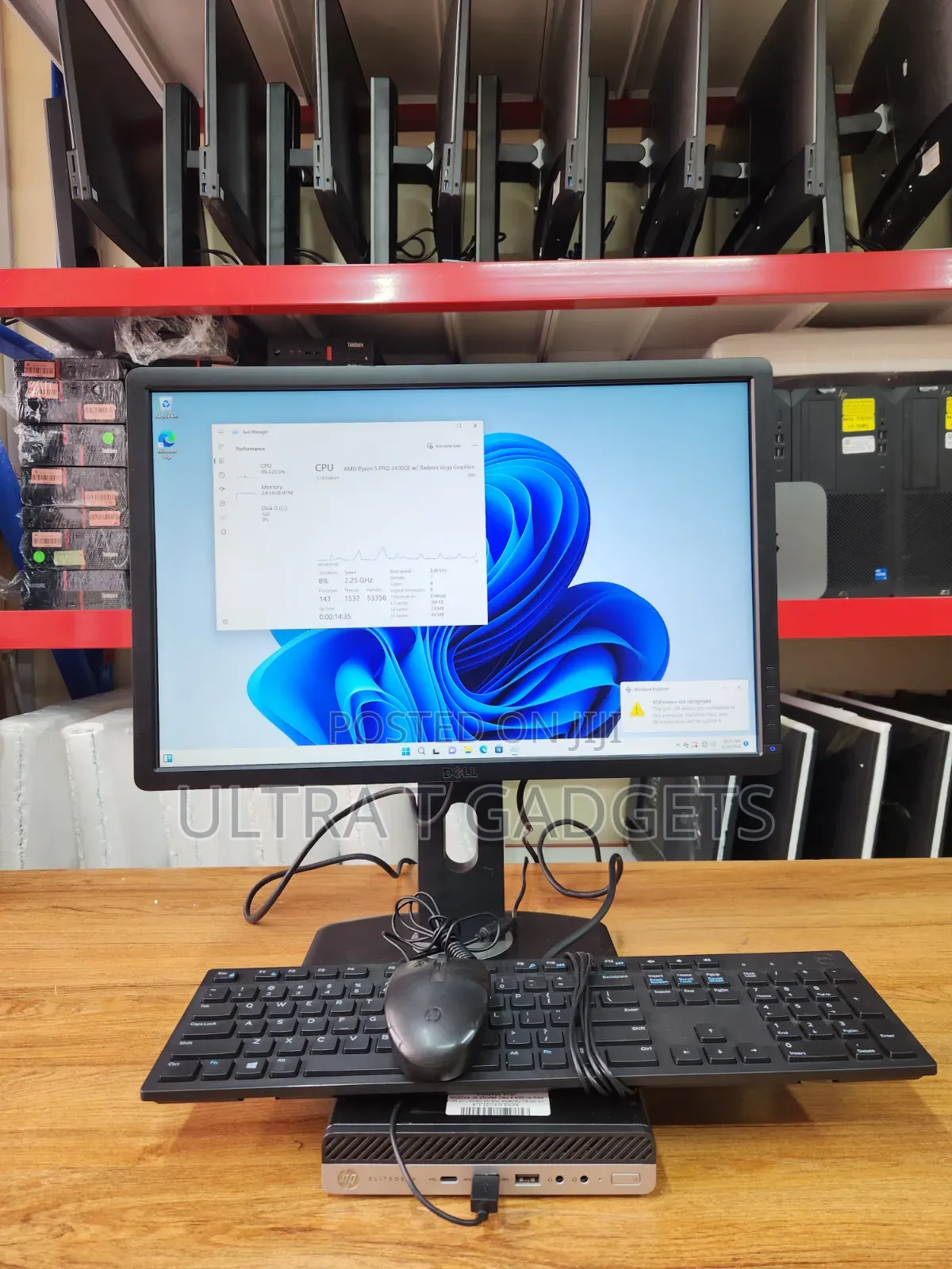 Desktop Computer HP EliteDesk 705 8GB AMD Ryzen 5 SSD 256GB