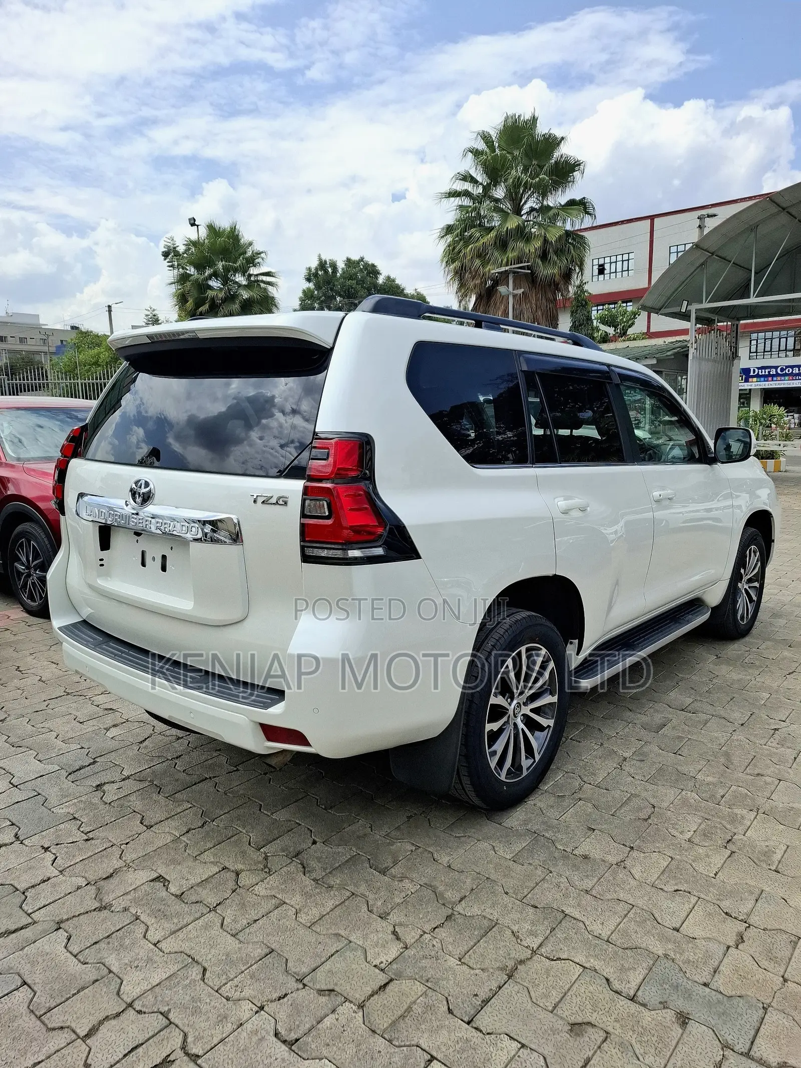 Toyota Land Cruiser Prado 2.8 2020 White