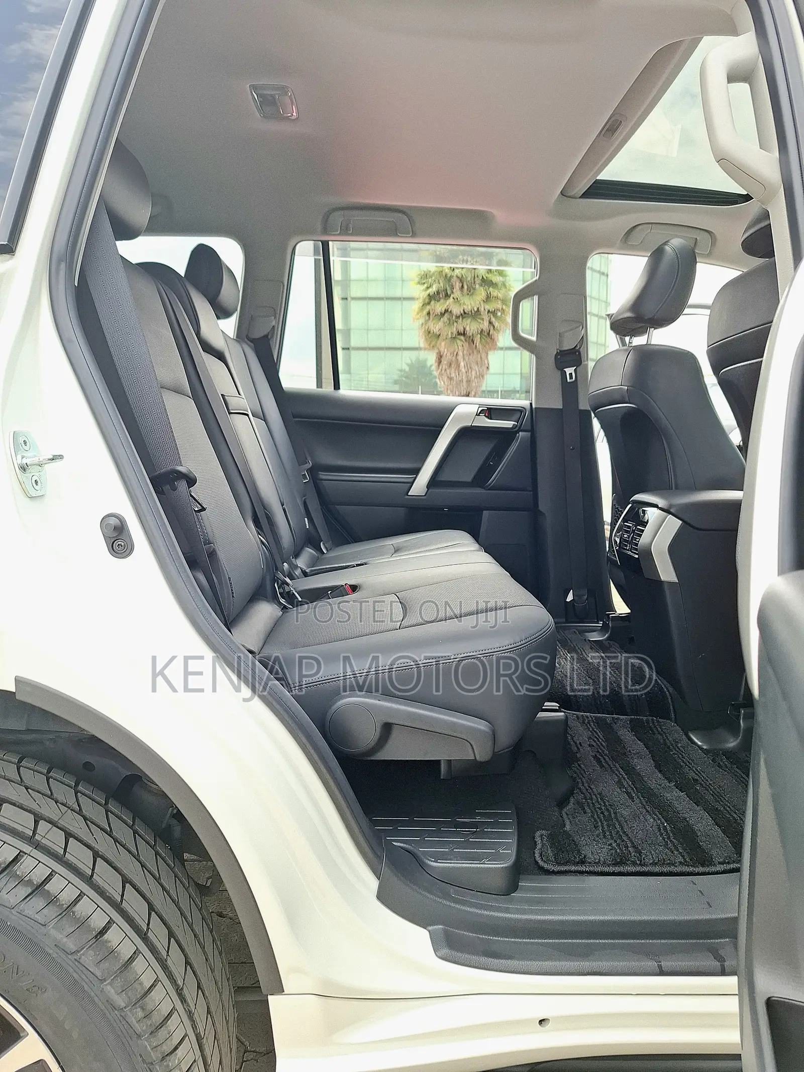 Toyota Land Cruiser Prado 2.8 2020 White