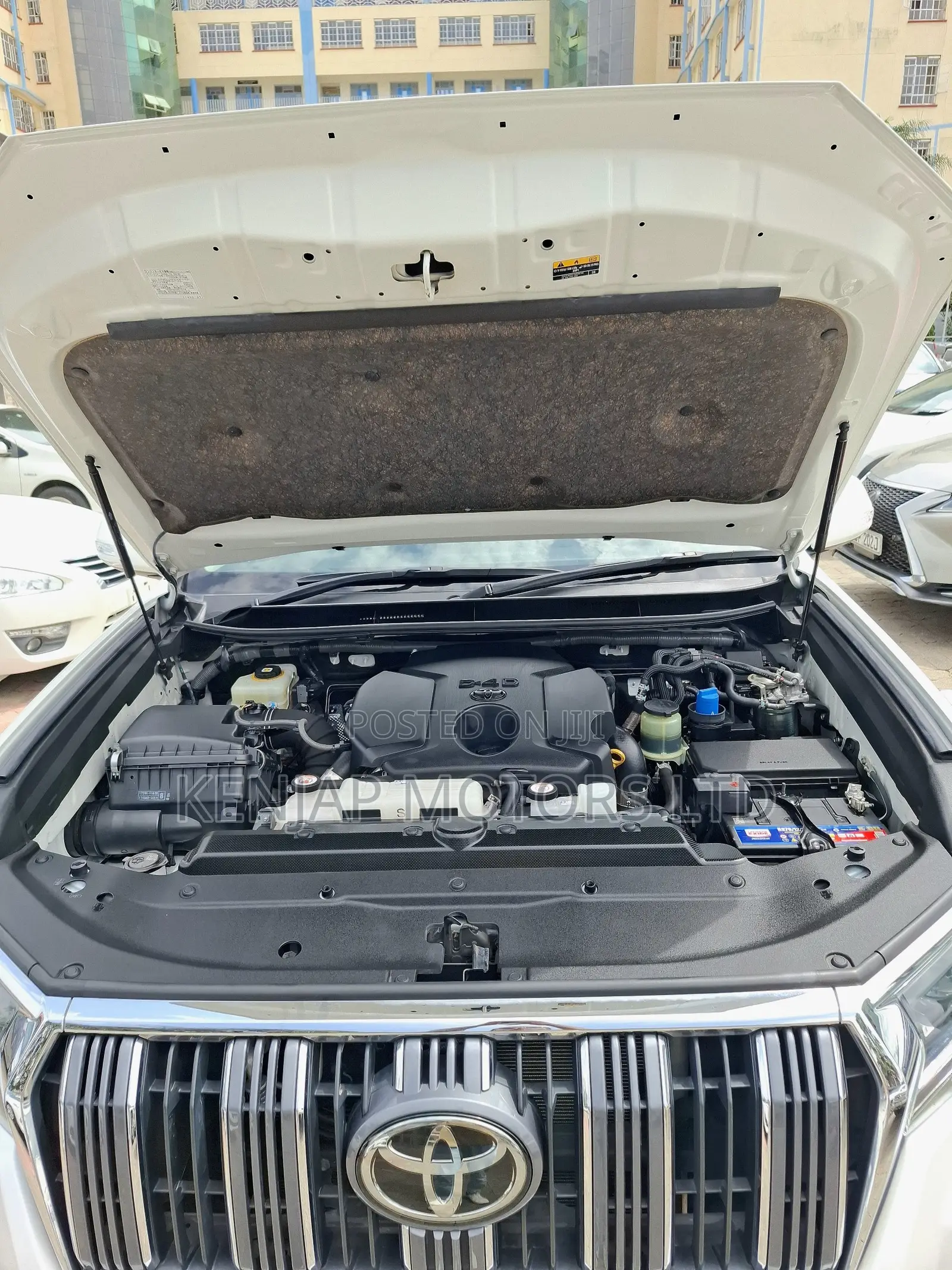 Toyota Land Cruiser Prado 2.8 2020 White