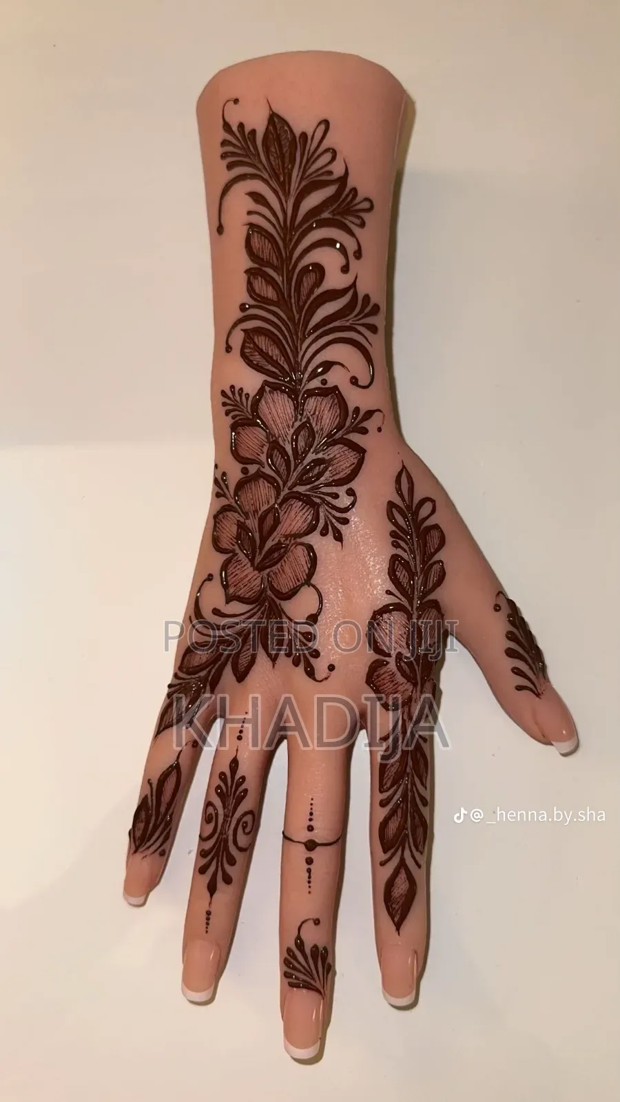 Henna Drawing