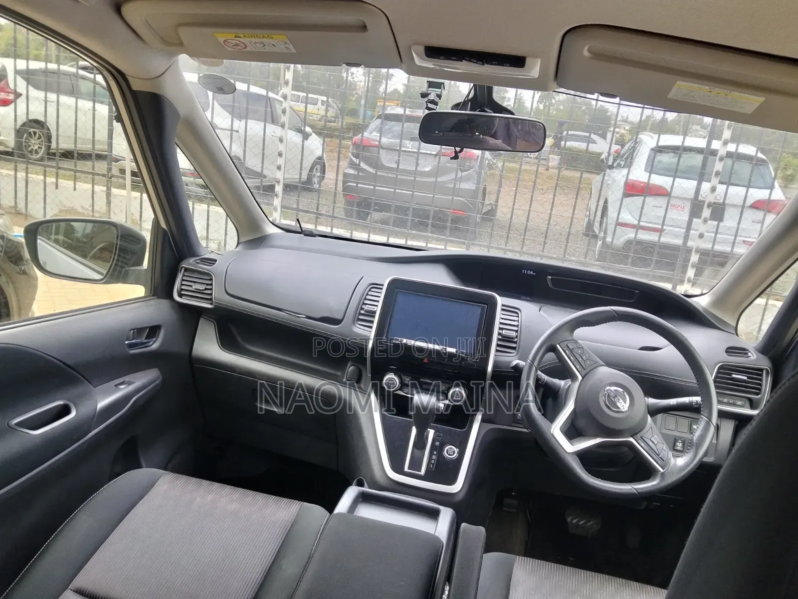 Nissan Serena 2018 Silver