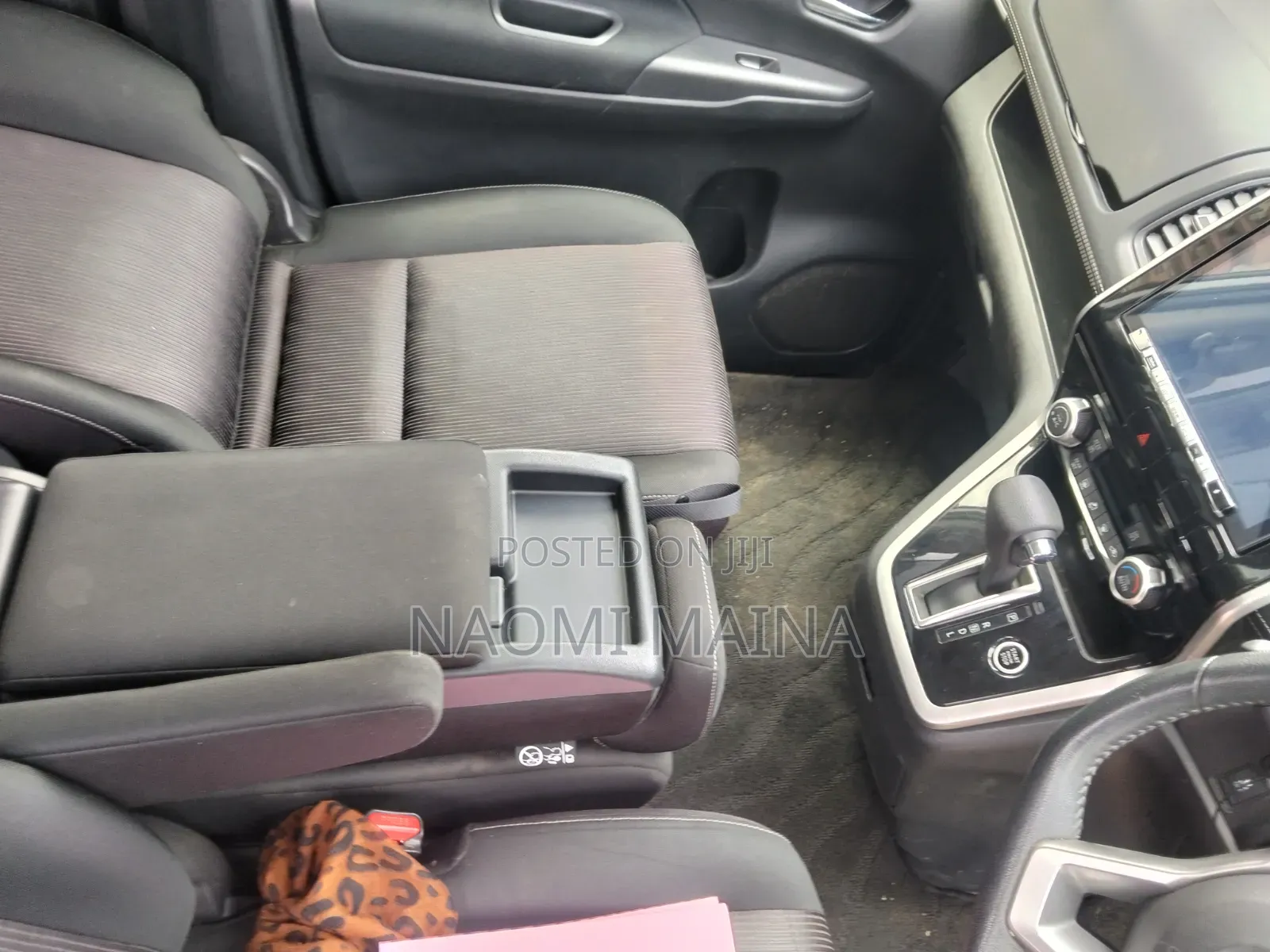 Nissan Serena 2018 Silver