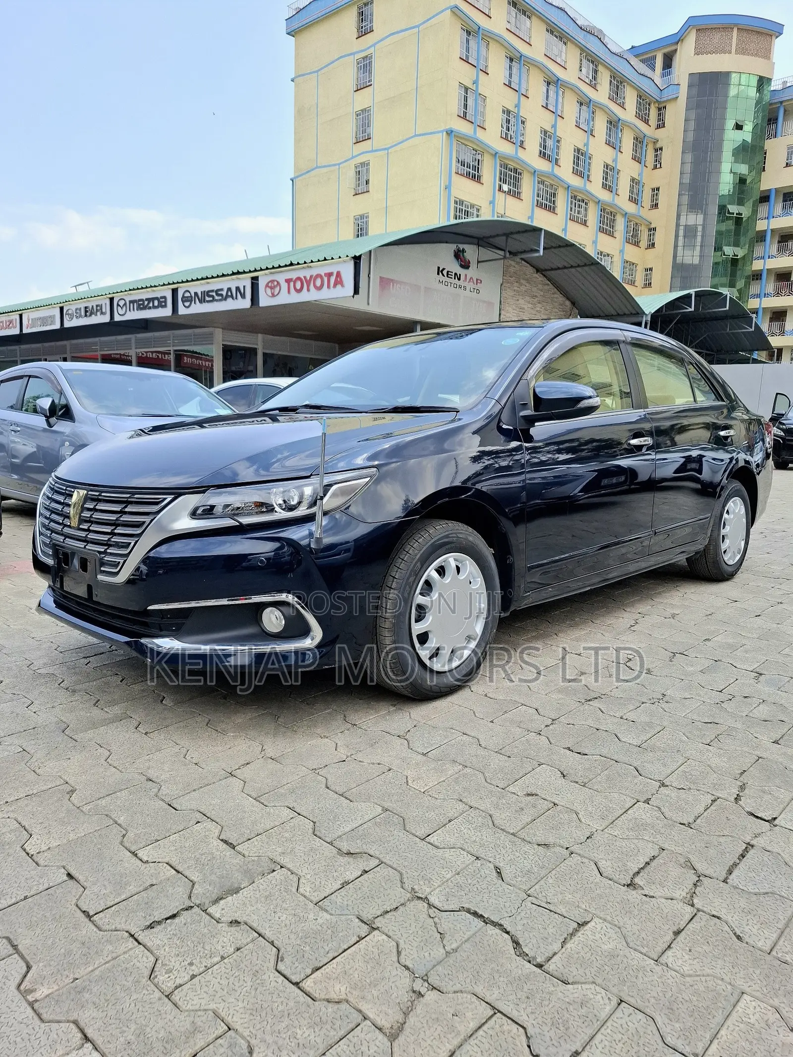 Toyota Premio 2019 Black