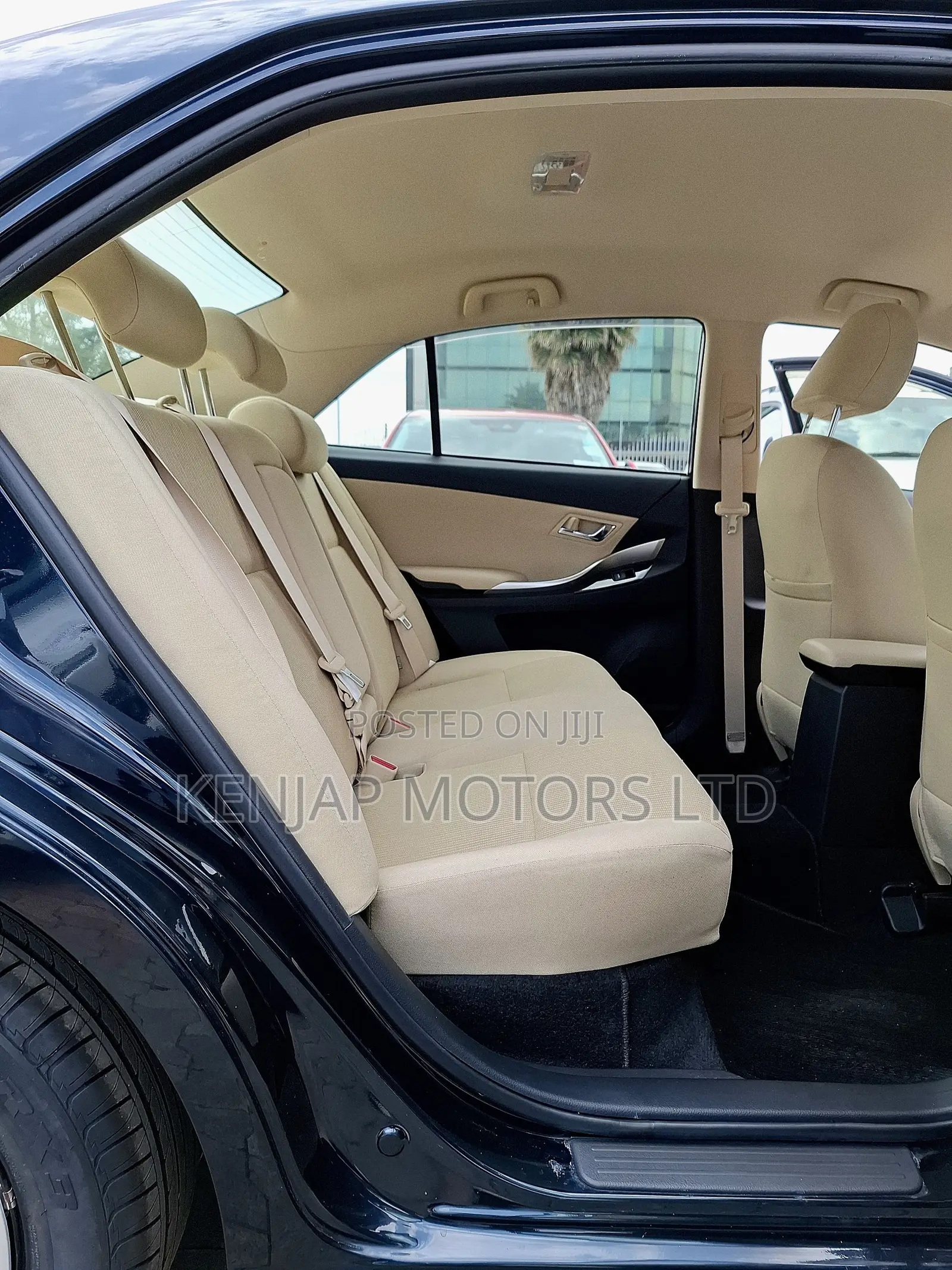 Toyota Premio 2019 Black