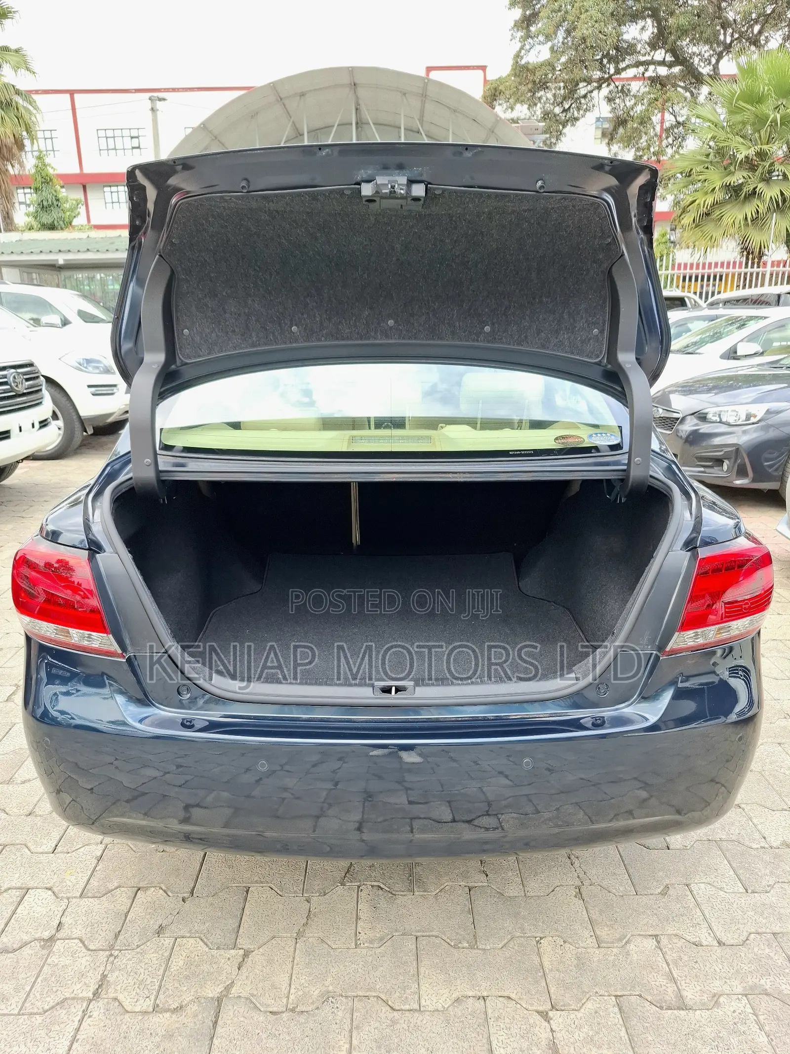 Toyota Premio 2019 Black