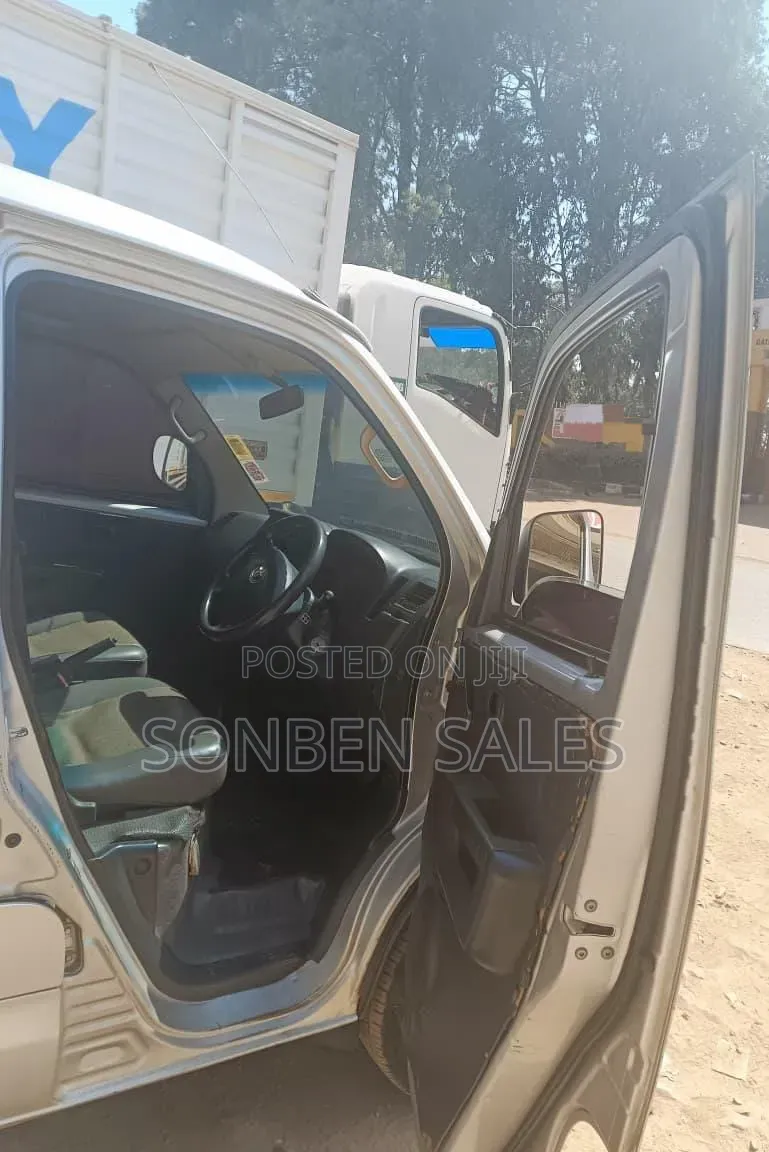 Toyota TownAce 2011 Silver