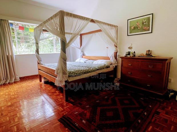 Beautiful Mahogany King Size Bed W Organic Cotton Mattress