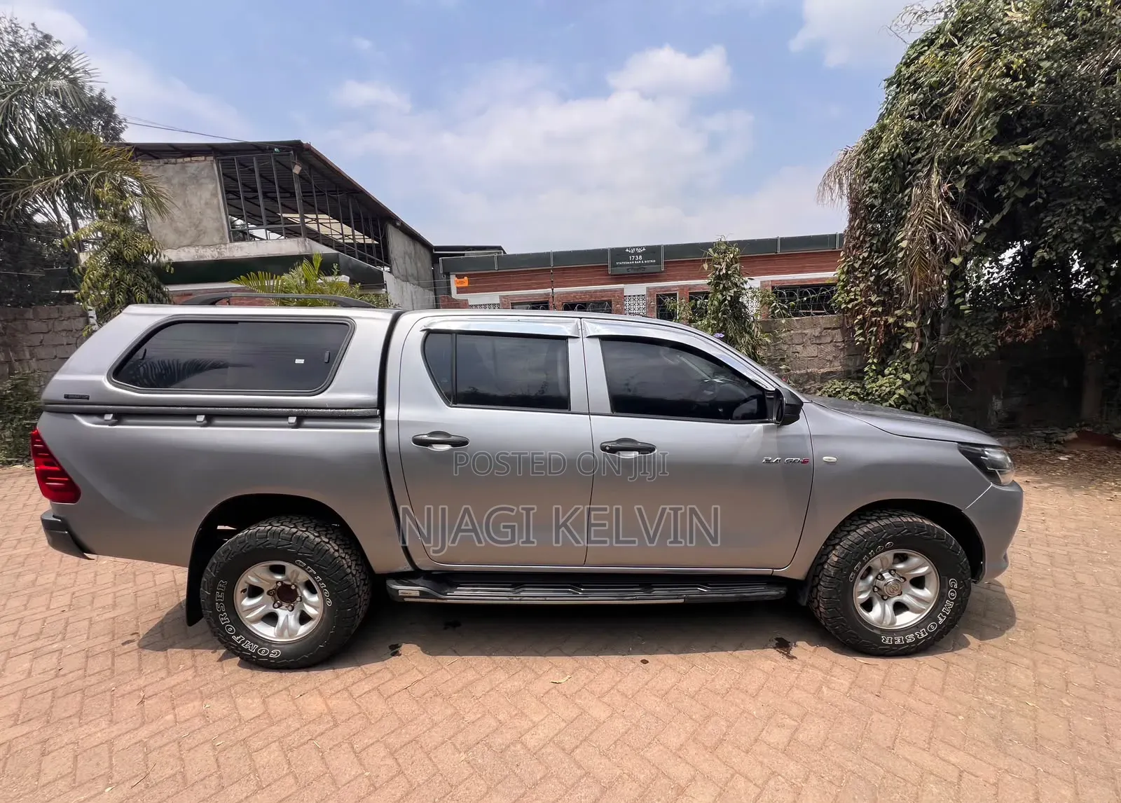 Toyota Hilux 2021 Gray