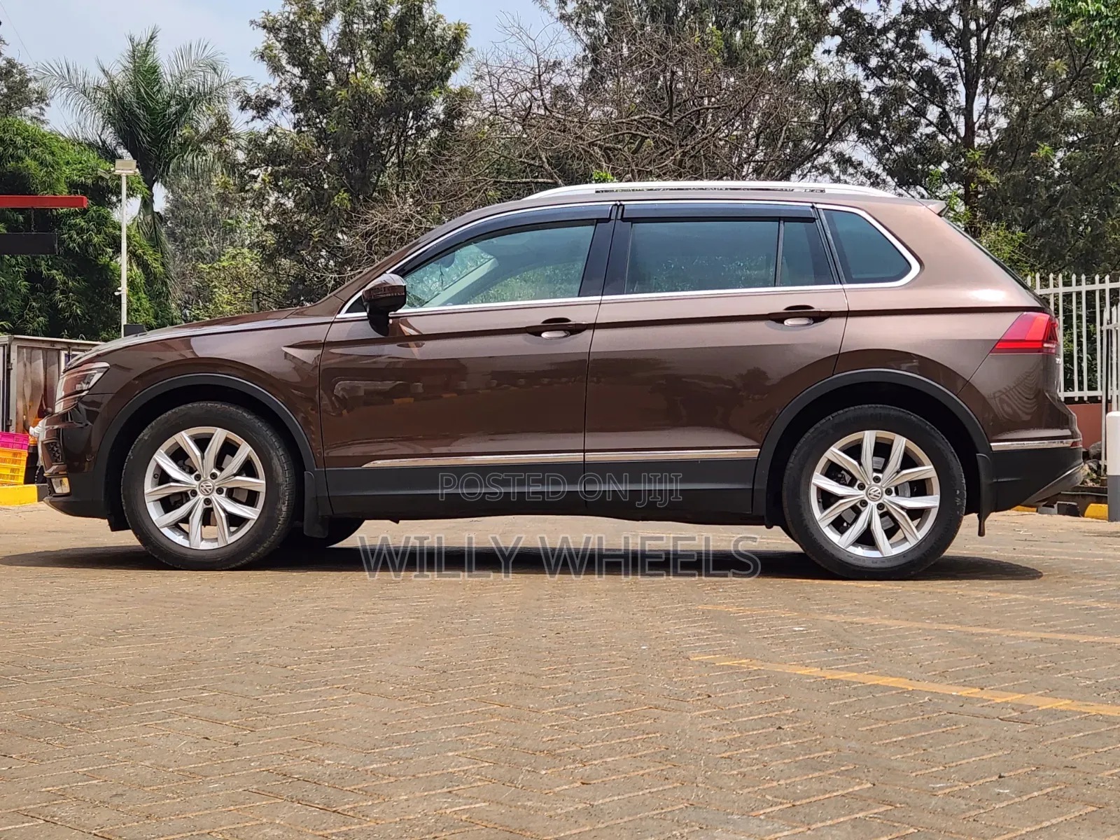 Volkswagen Tiguan 2017 Brown