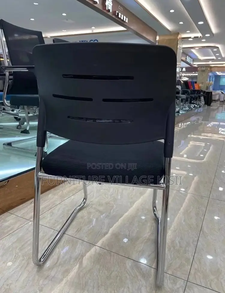 Office Chair: Reception Visitors Chair