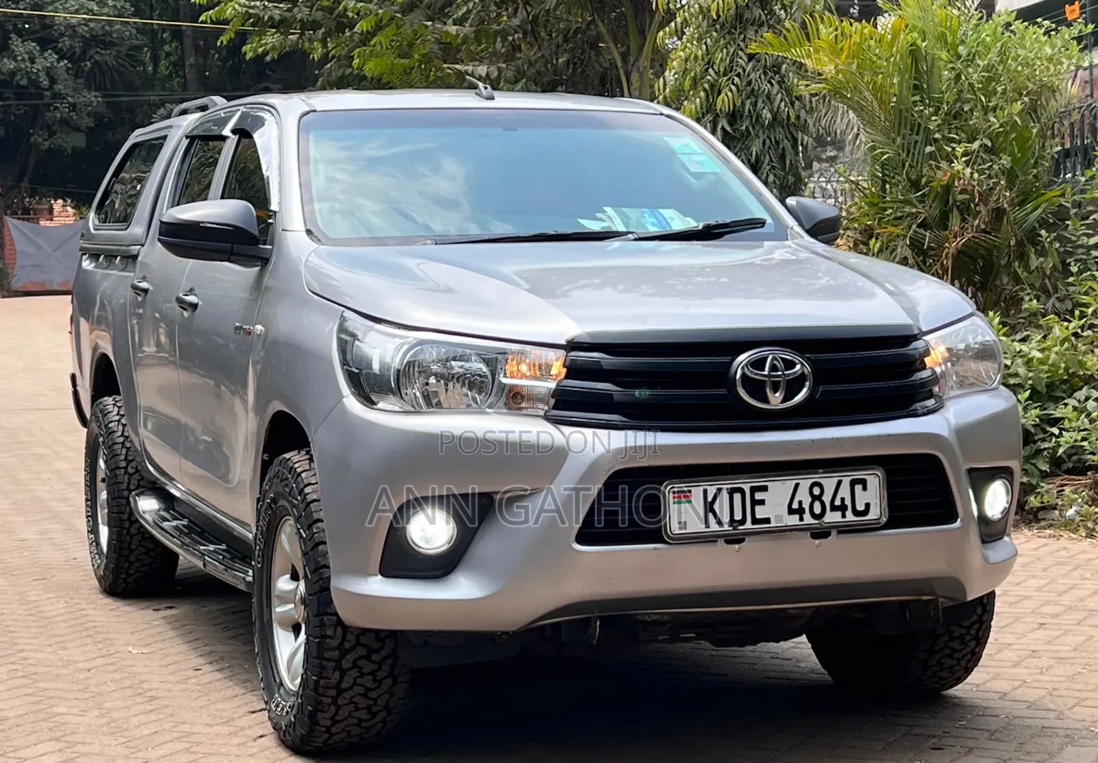 Toyota Hilux 2021 Gray