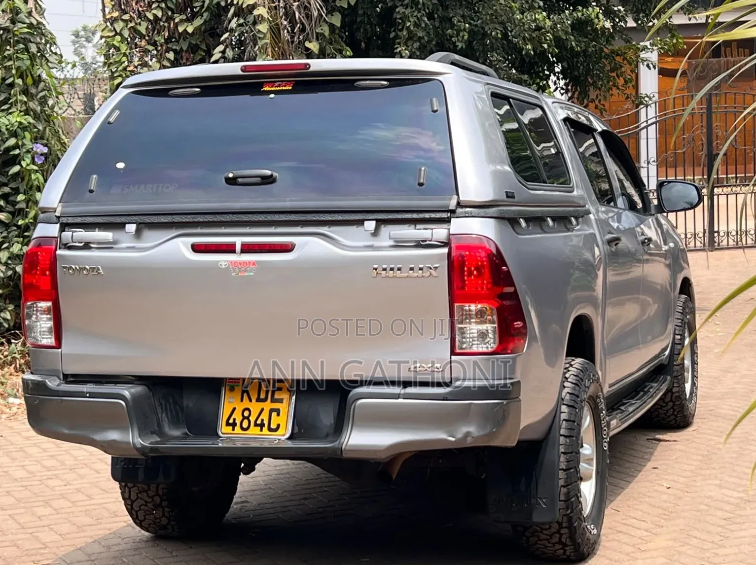 Toyota Hilux 2021 Gray