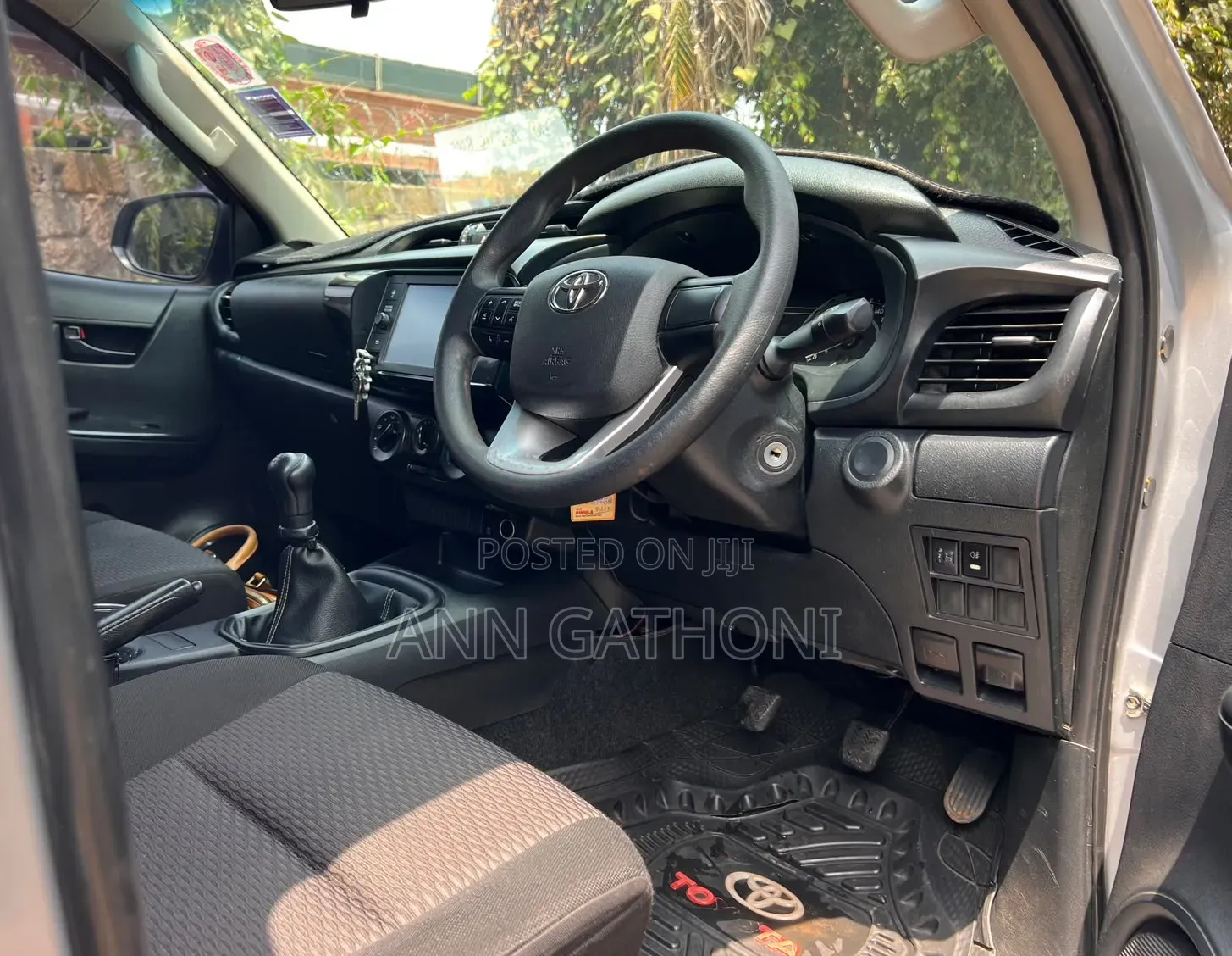 Toyota Hilux 2021 Gray