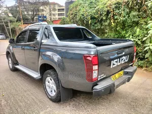 Isuzu D-MAX 2022 Gray