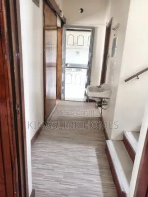 3bdrm Maisonette in South C for rent
