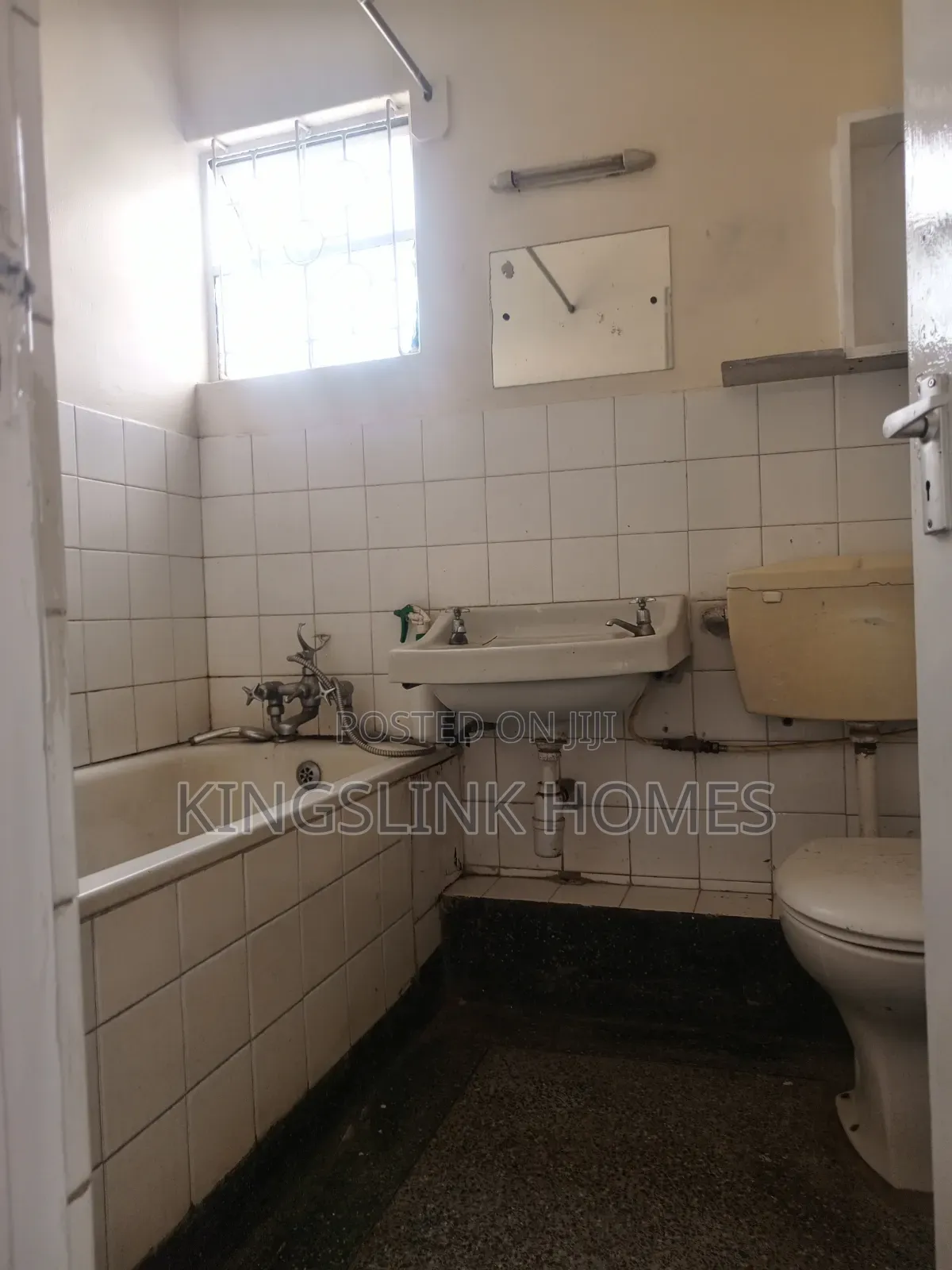 3bdrm Maisonette in South C for rent