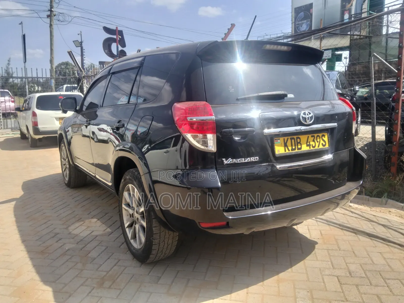 Toyota Vanguard 2013 Black