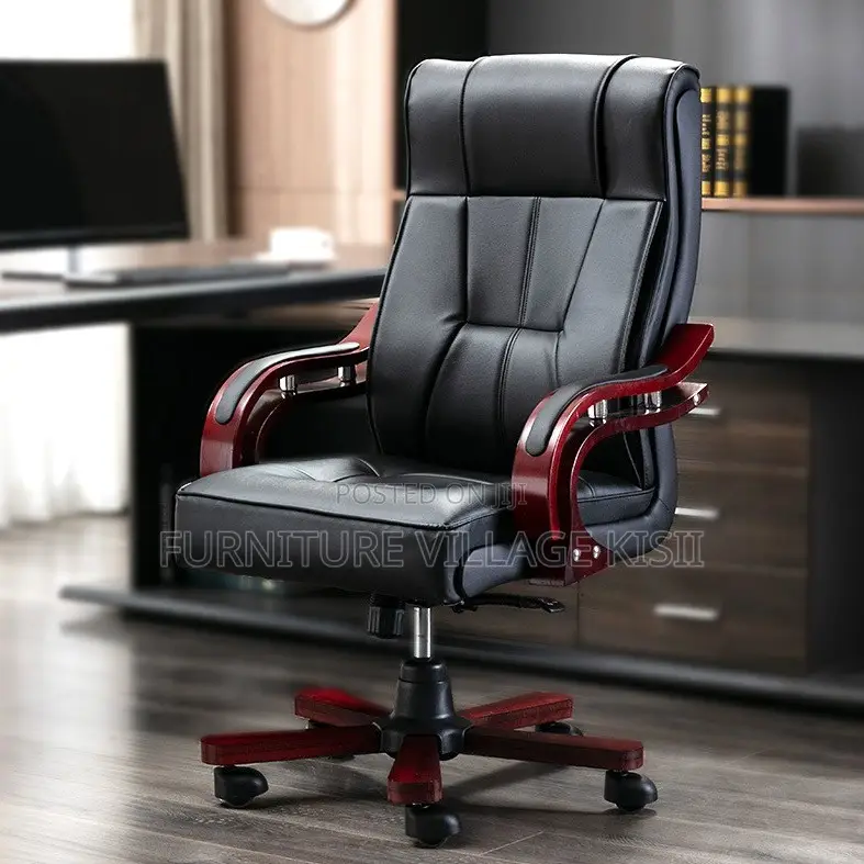 Office Chair: Executive Leather Chair