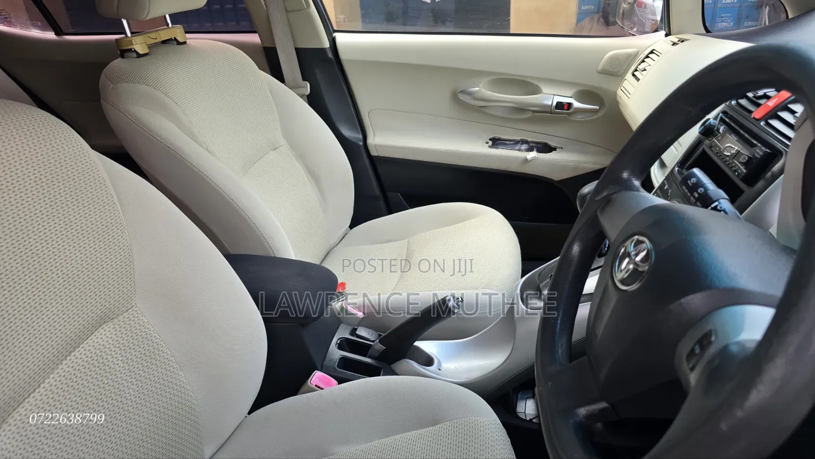 Toyota Auris 2011 Gray