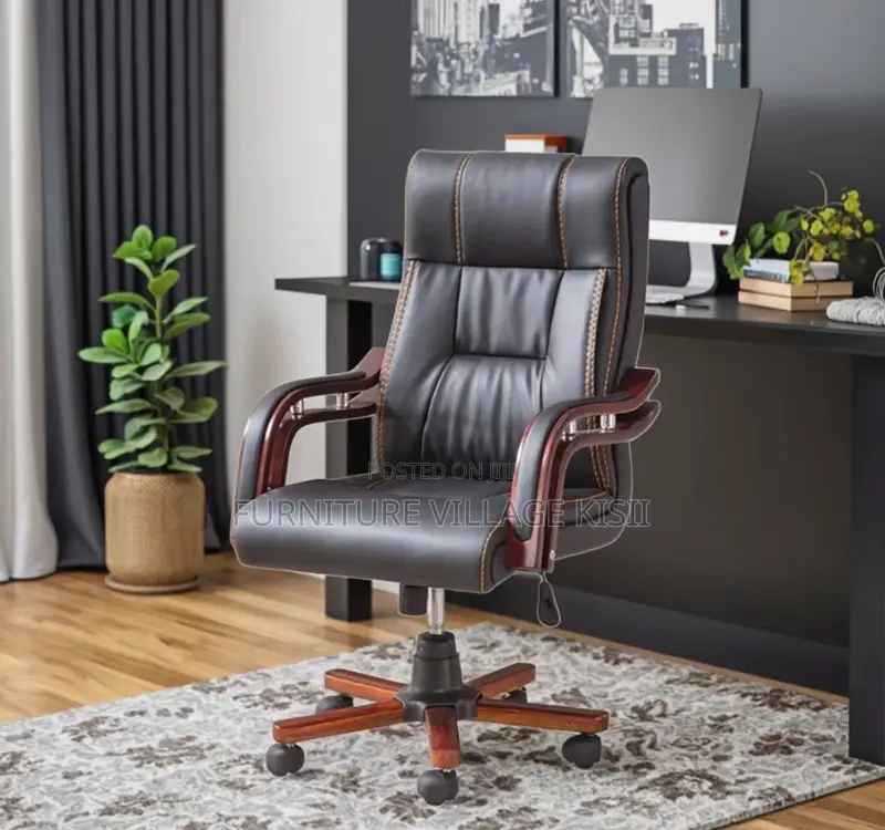 Office Chair: Executive Leather Chair