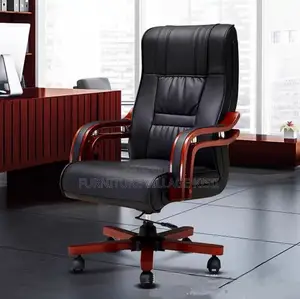 Office Chair: Executive Leather Chair