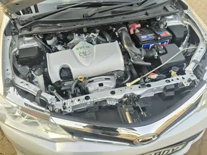 Toyota Corolla Fielder 2016 Silver