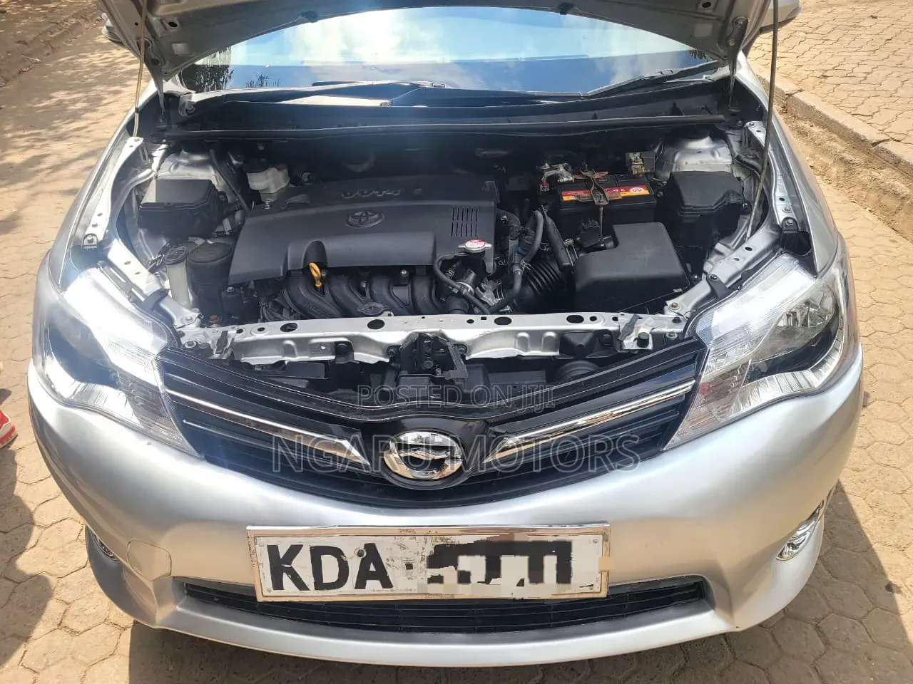 Toyota Axio 2012 Silver