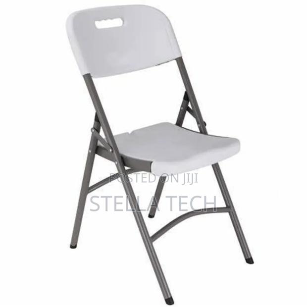 Foldable Chair - thumbnail 2