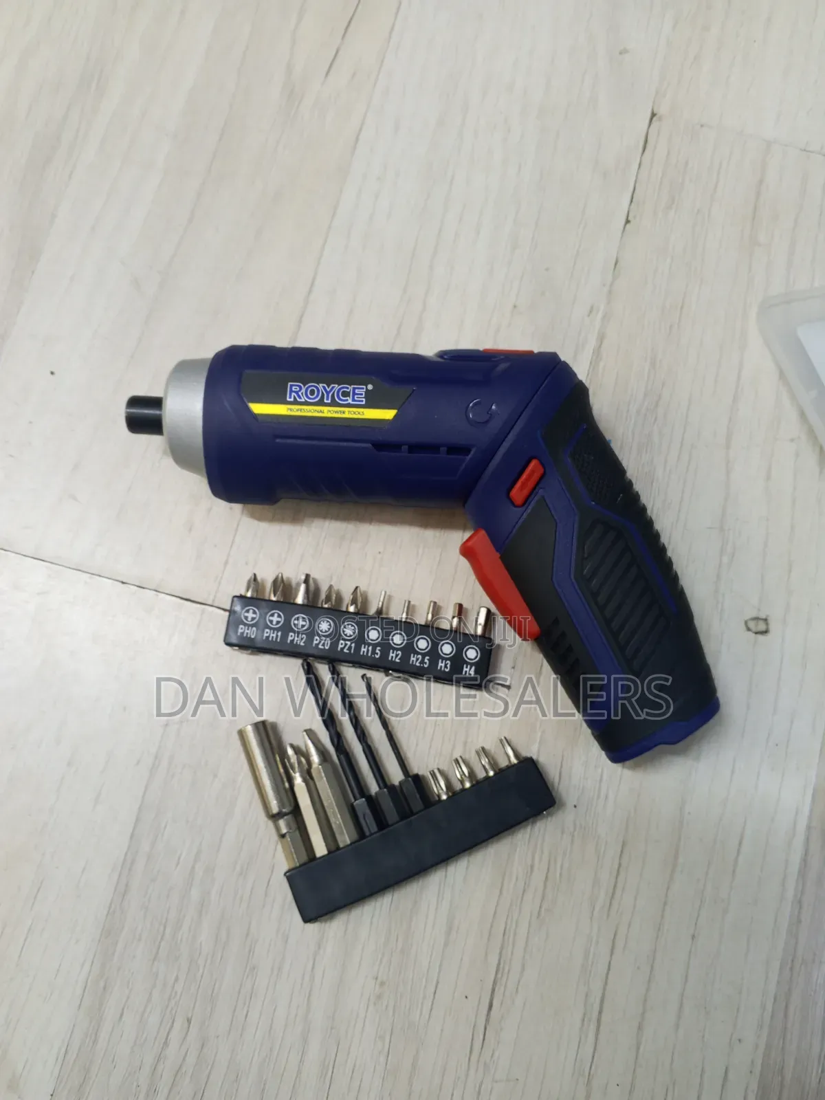 Royce Screw Driver
