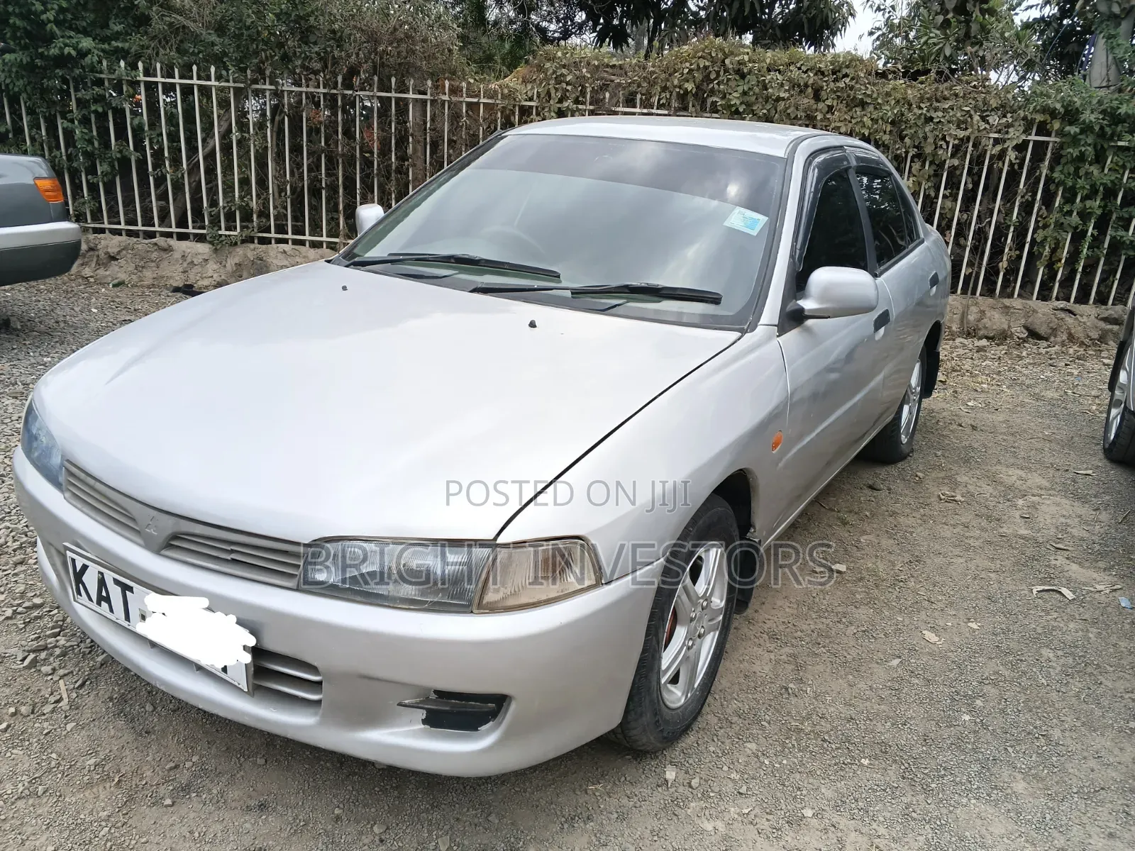 Mitsubishi Lancer 2000 Silver