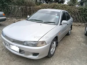 Mitsubishi Lancer 2000 Silver