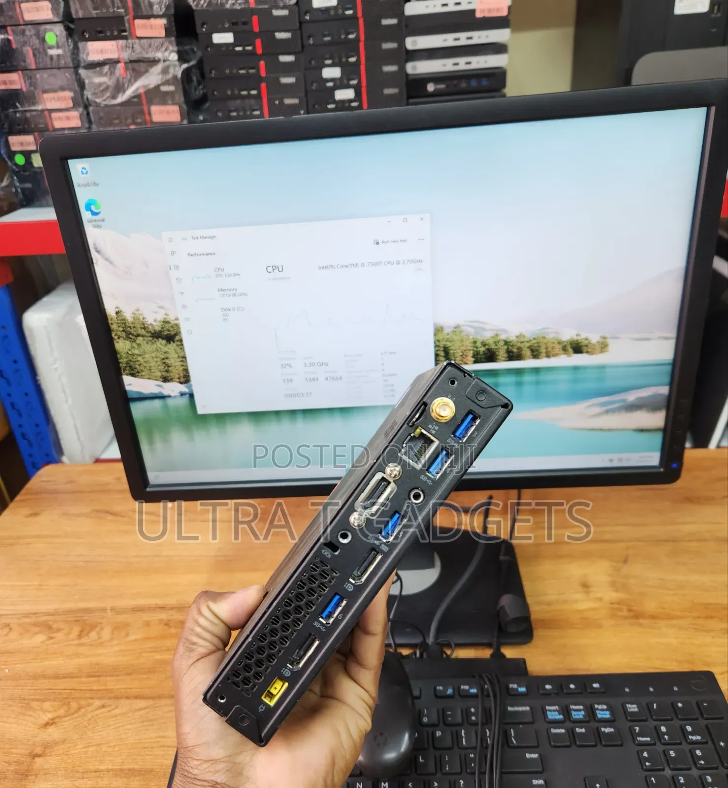 Desktop Computer Lenovo ThinkCentre M700 8GB Intel Core i3 SSD 128GB
