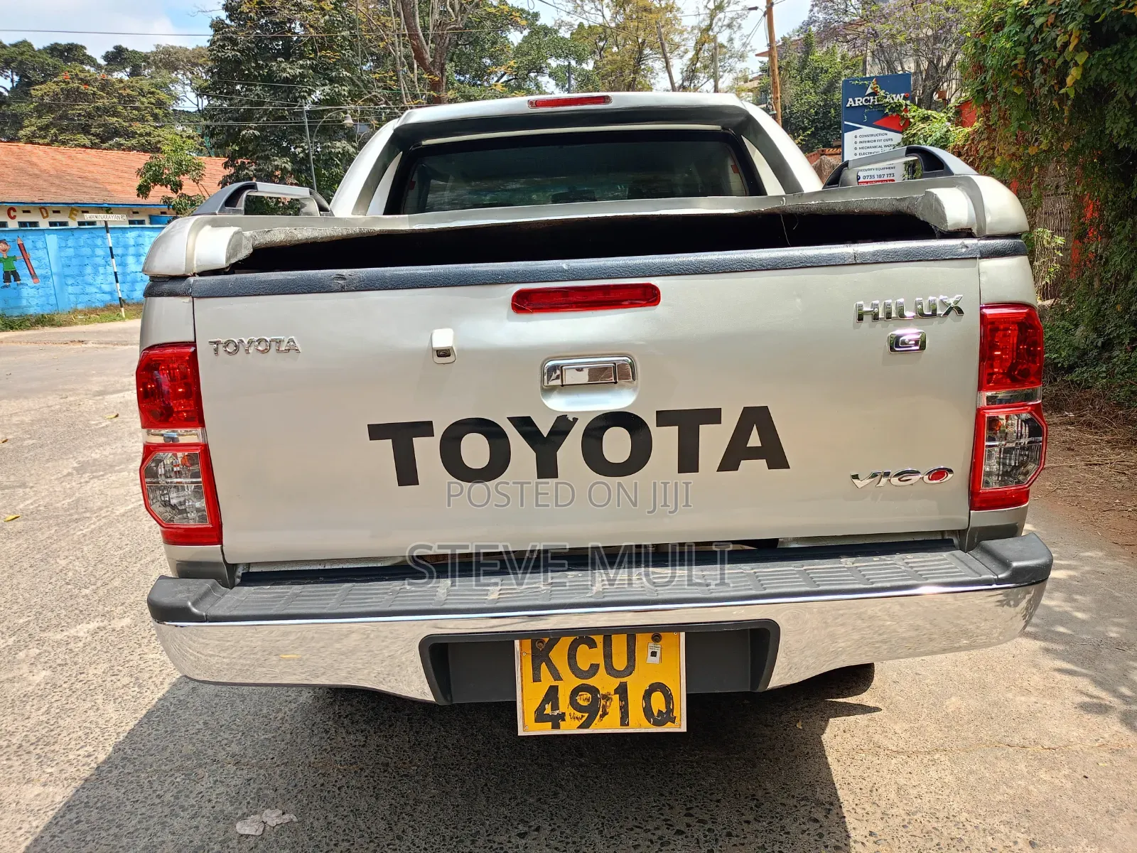 Toyota Hilux 2013 Gold